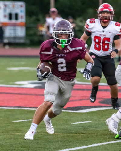 Central Hangs On To Beat Bellaire